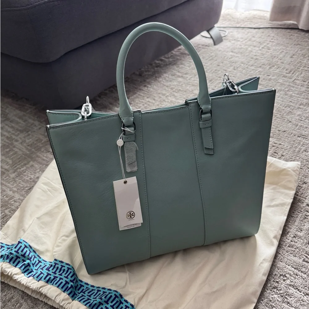 TORY BURCH "CASS" SOFT PEBBLED LEATHER LARGE TOTE BAG - Picture 3 of 6